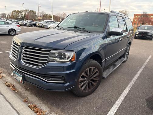 2015 Lincoln Navigator Base