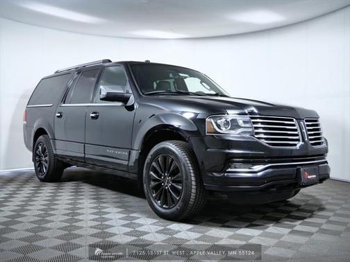2017 Lincoln Navigator Select
