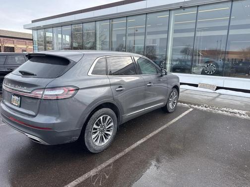 2022 Lincoln Nautilus Standard