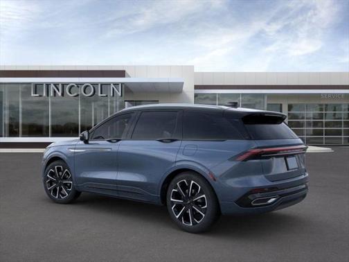 2025 Lincoln Nautilus Reserve