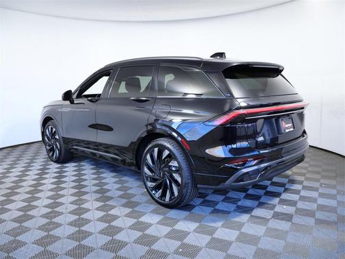 2025 Lincoln Nautilus Reserve