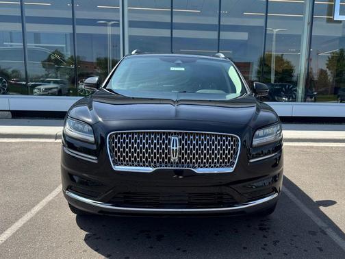Black Metallic 2022 Lincoln Nautilus Reserve