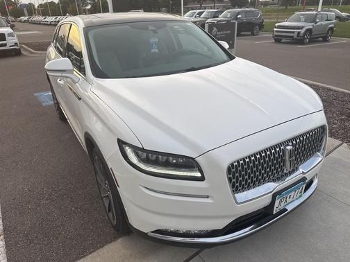 2022 Lincoln Nautilus Reserve