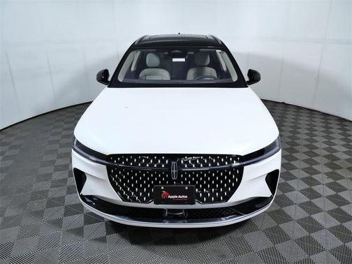 2025 Lincoln Nautilus Reserve