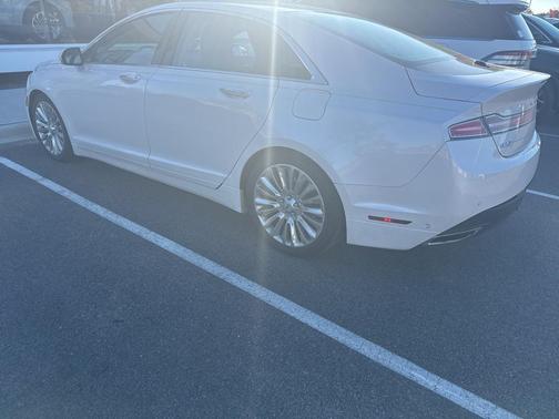 2013 Lincoln MKZ Base