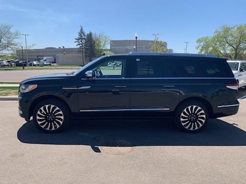 2022 Lincoln Navigator Black Label