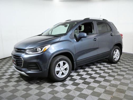 Shadow Gray Metallic 2021 Chevrolet Trax LT