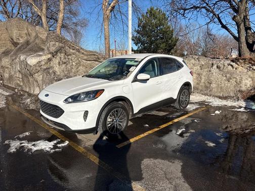 2021 Ford Escape SE