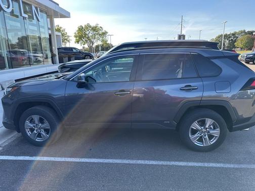 2023 Toyota RAV4 Hybrid XLE