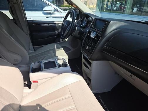2015 Chrysler Town & Country Touring-L