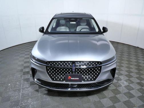 Radiance Metallic 2026 Lincoln Nautilus Premiere