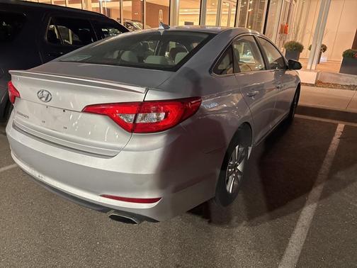 2015 Hyundai SONATA SE