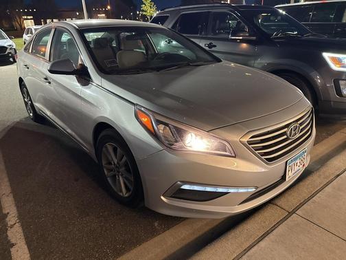 2015 Hyundai SONATA SE