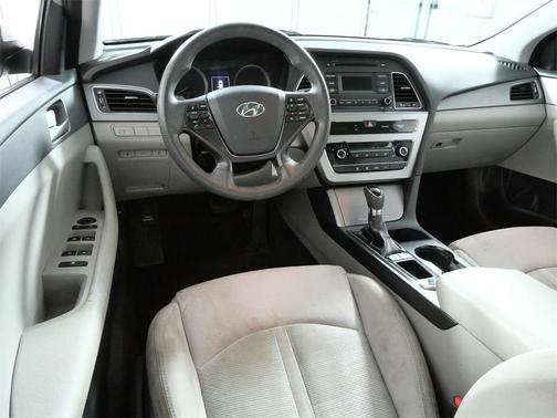 2015 Hyundai SONATA SE
