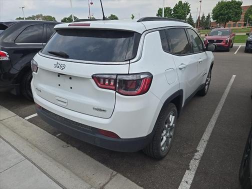 2022 Jeep Compass Latitude Lux
