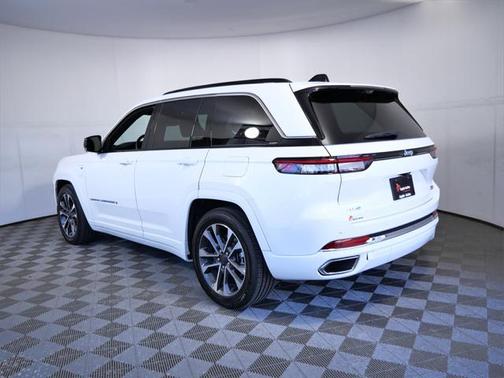 2024 Jeep Grand Cherokee Overland