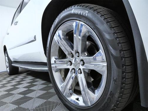 2017 Cadillac Escalade ESV Luxury