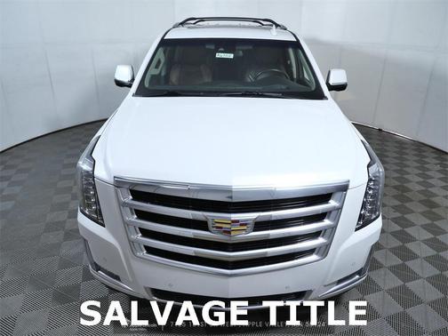 2017 Cadillac Escalade ESV Luxury