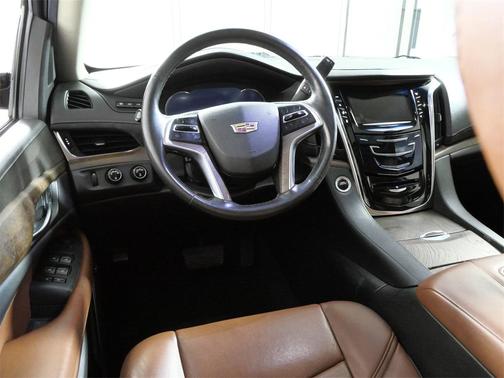 2017 Cadillac Escalade ESV Luxury