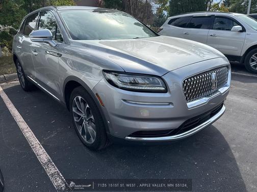2022 Lincoln Nautilus Reserve