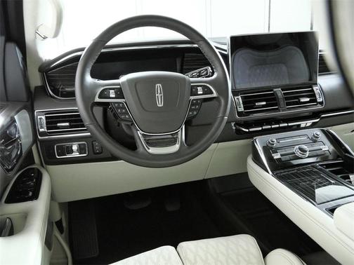 2024 Lincoln Navigator Black Label