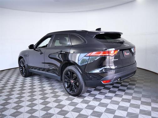 2019 Jaguar F-PACE 30t Prestige