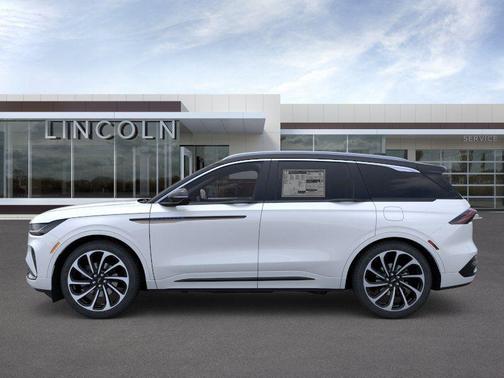 White Platinum Clearcoat Metallic 2026 Lincoln Nautilus Black Label