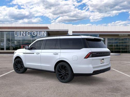 Crystal White 2026 Lincoln Navigator Reserve