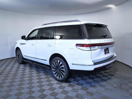 2022 Lincoln Navigator Black Label