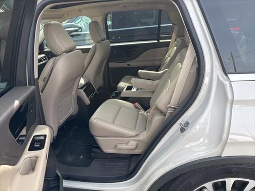 2023 Lincoln Aviator Reserve AWD