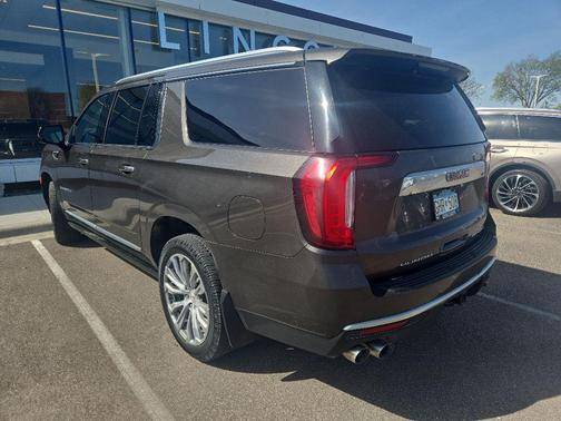 Quartz Metallic 2021 GMC Yukon XL Denali