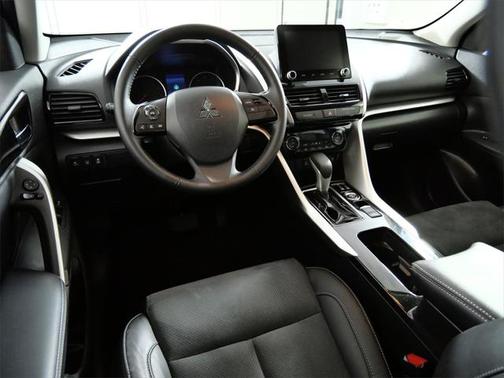 2023 Mitsubishi Eclipse Cross SE