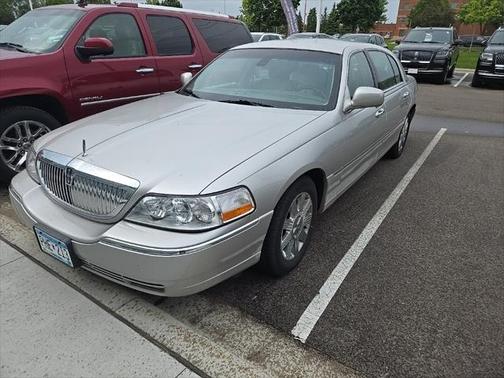 2003 Lincoln Town Car Cartier