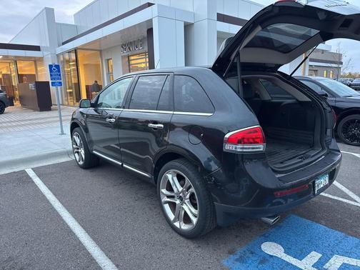 2015 Lincoln MKX Base