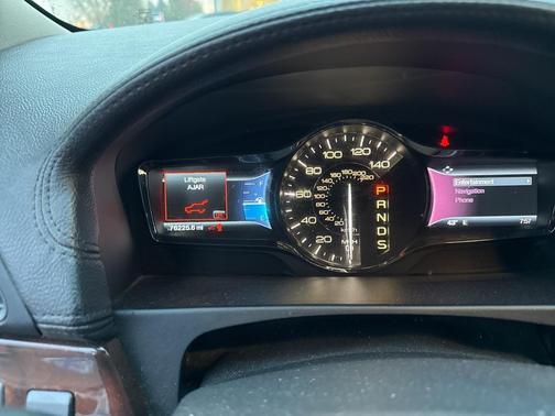 2015 Lincoln MKX Base