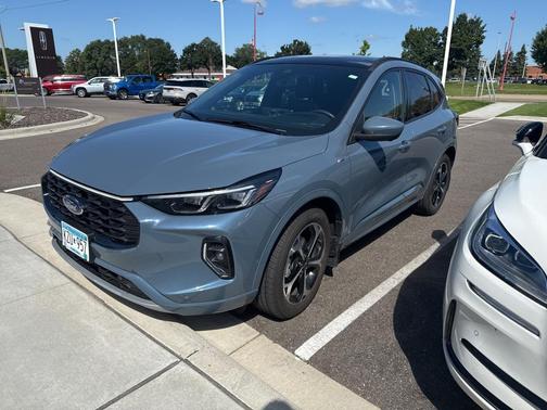 2023 Ford Escape ST-Line Elite