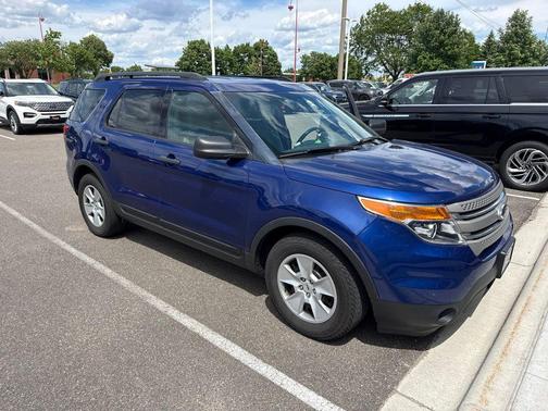 Blue Metallic 2014 Ford Explorer Base