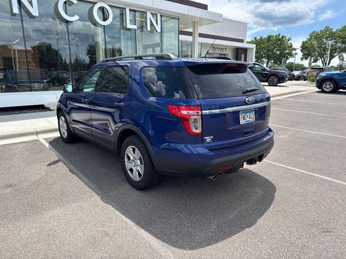 Blue Metallic 2014 Ford Explorer Base