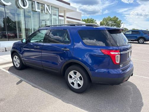 Blue Metallic 2014 Ford Explorer Base