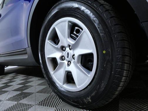 Blue Metallic 2014 Ford Explorer Base