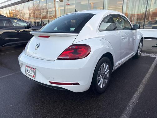 2019 Volkswagen Beetle 2.0T S