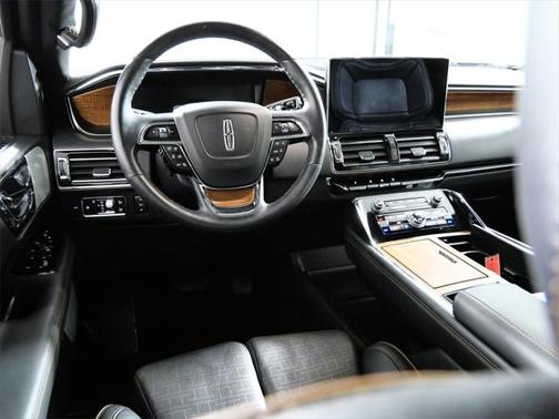 2022 Lincoln Navigator Black Label