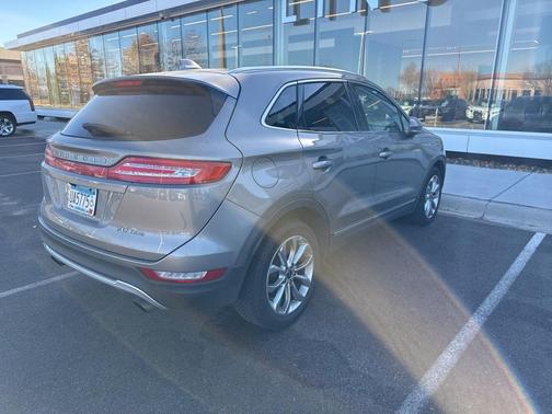 2017 Lincoln MKC Select