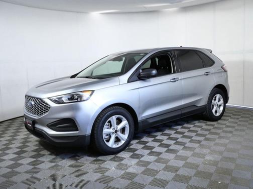 Iconic Silver Metallic 2023 Ford Edge SE