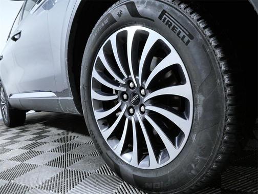 2023 Lincoln Aviator Standard AWD