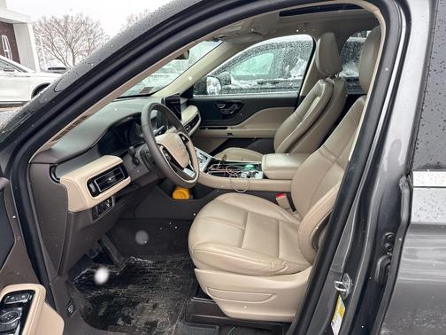 2023 Lincoln Aviator Standard AWD