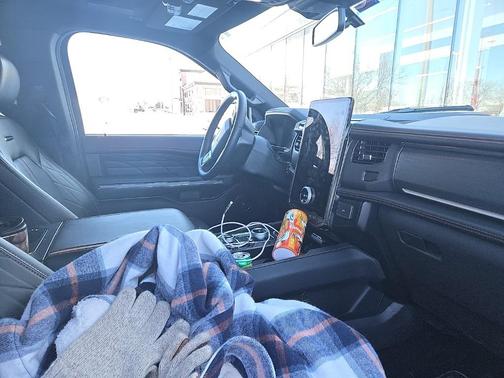 2024 Ford Expedition Platinum