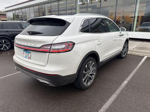 Pristine White Metallic Tri-Coat 2023 Lincoln Nautilus Reserve