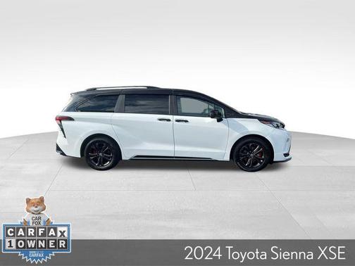 2024 Toyota Sienna XSE 7 Passenger