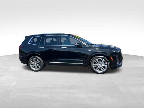2022 Cadillac XT6 Premium Luxury AWD